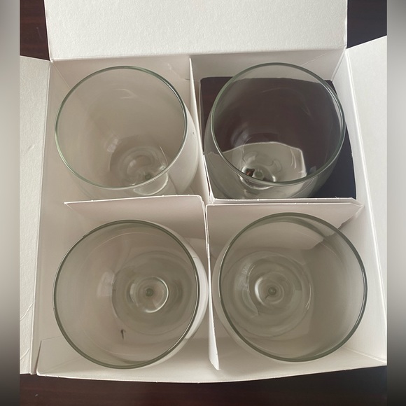 set of 4 Libbey. wine glasses, 10.5 oz “claret” - Picture 1 of 3